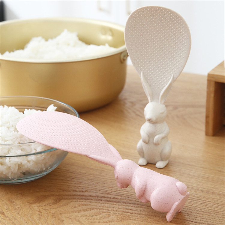 Kitchen Gadgets On Sale - Strohkaninchenlöffel, der als Kaninchen-Reisspatel für den